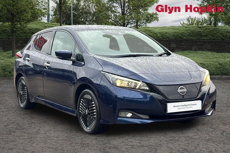 Used Nissan Leaf N-Connecta 110 kW (150 HP) 2022 Blue Hatchback