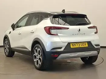 Used Renault Captur Techno 91 HP (66 kW) 2024 White SUV