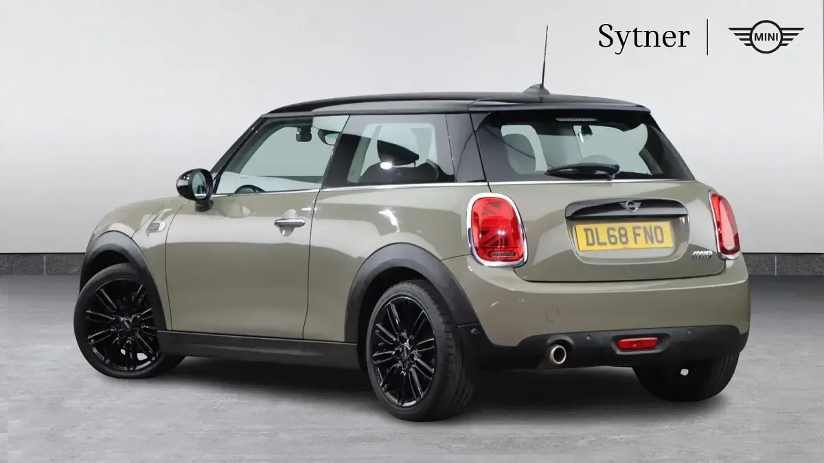 Used Mini Cooper Hatch 136 HP (100 kW) 2018 Grey Hatchback