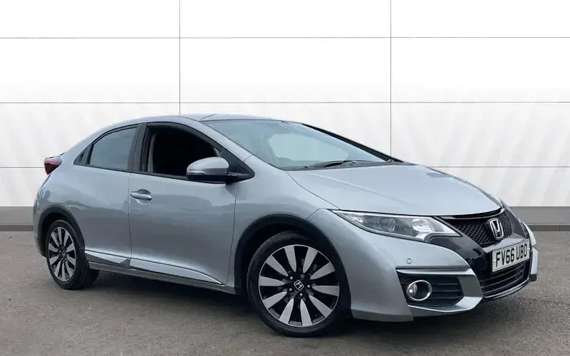 Used Honda Civic SE Plus 99 HP (72 kW) 2016 Hatchback
