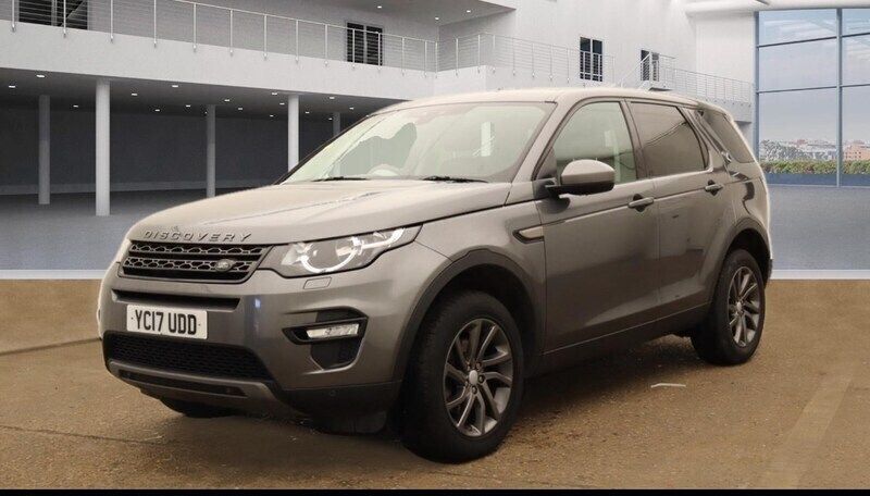 Grey Used 2017 Land Rover Discovery Sport SE SUV | £11,490 (Good price) - Image 1/4