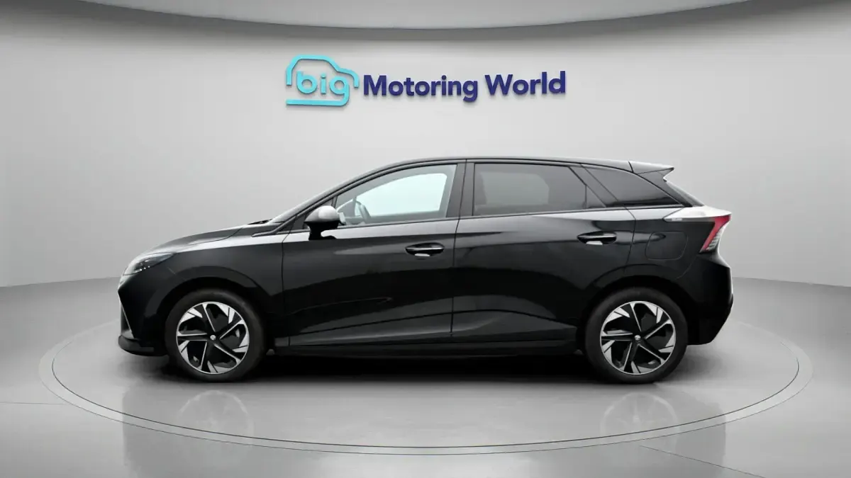 Used MG MG4 EV Trophy 319 kW (435 HP) 2023 Black Hatchback