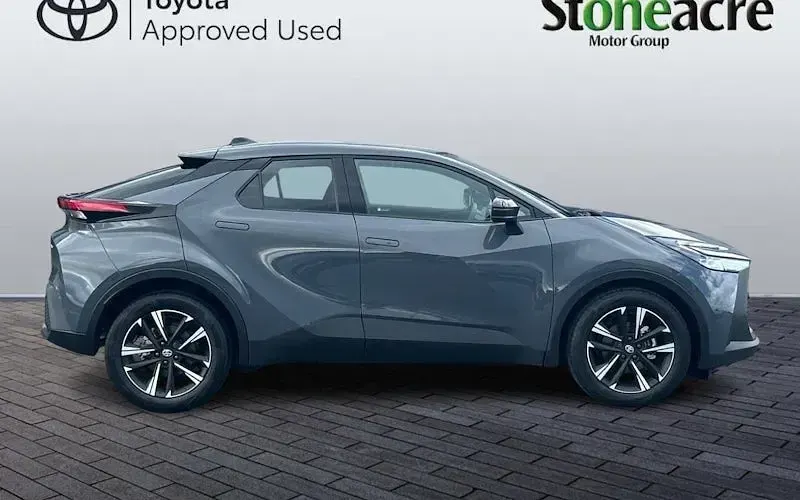 New Toyota C-HR Design 140 HP (102 kW) 2026 SUV