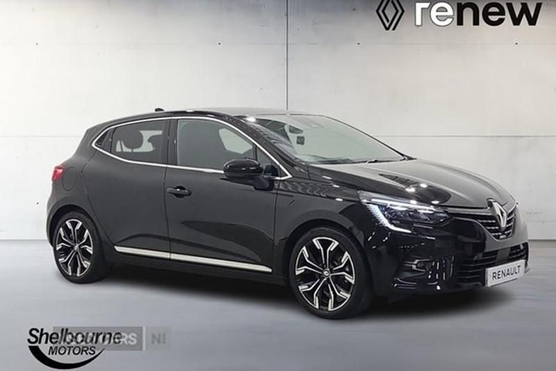 Used Renault Clio V Techno 145 HP (106 kW) 2023 Metallic  diamond black  Hatchback