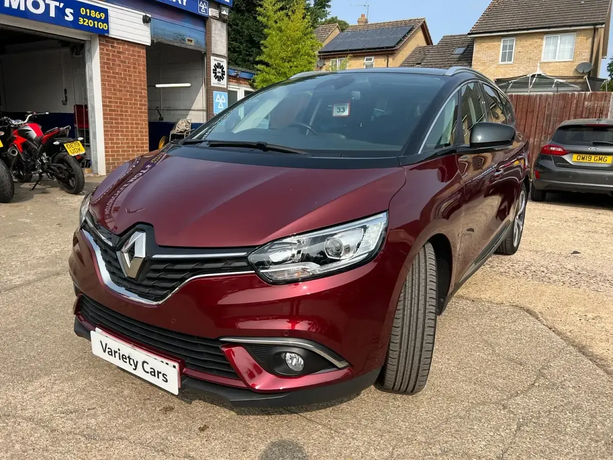 Used Renault Grand Scénic IV Signature 2020 Red MPV