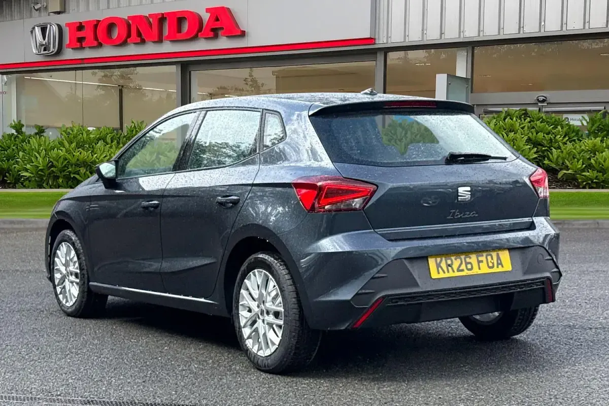 Novo Seat Ibiza SE Technology 115 HP (84 kW) 2026 Cinzento Citadino
