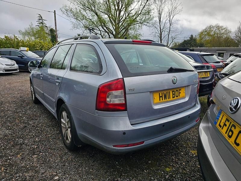 Used Skoda Octavia SE 122 HP (89 kW) 2011 Blue Estate