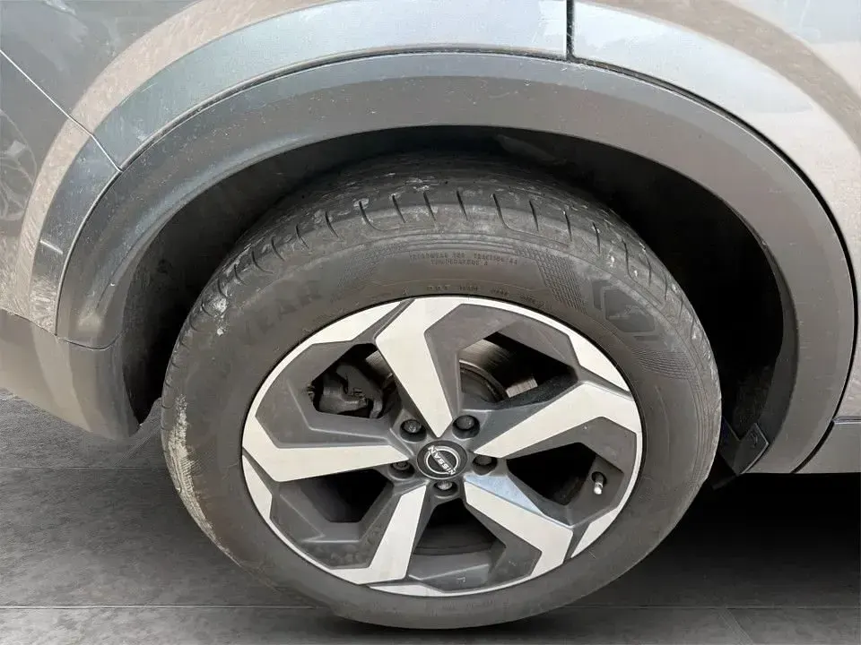 Used Nissan Qashqai N-Connecta 140 HP (102 kW) 2024 Grey SUV