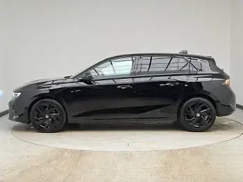 Używany Vauxhall Astra 130 KM (95 kW) 2023 Czarny Hatchback
