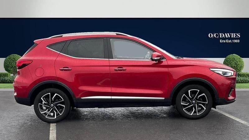 Used MG ZS Exclusive 111 HP (81 kW) 2023 Red SUV