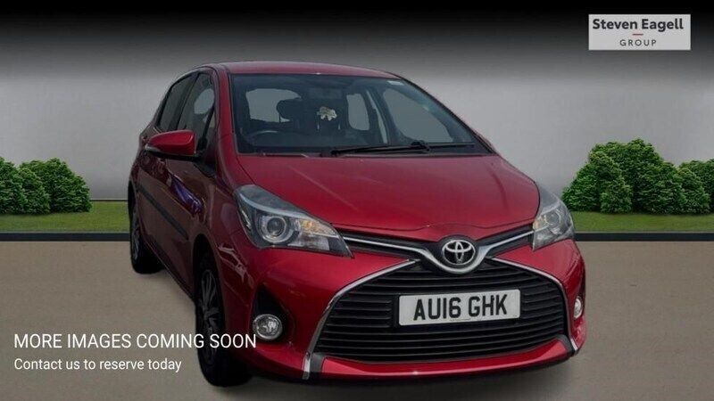 Red Used 2016 Toyota Yaris Hatchback | £7,499 (Fair price) - Image 1/4
