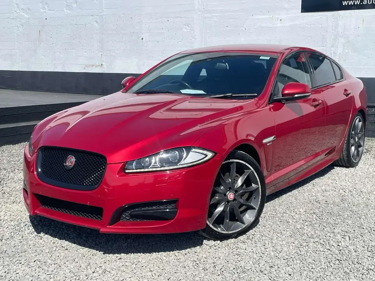 Gebraucht Jaguar XF R-Sport 2015 Rot Limousine