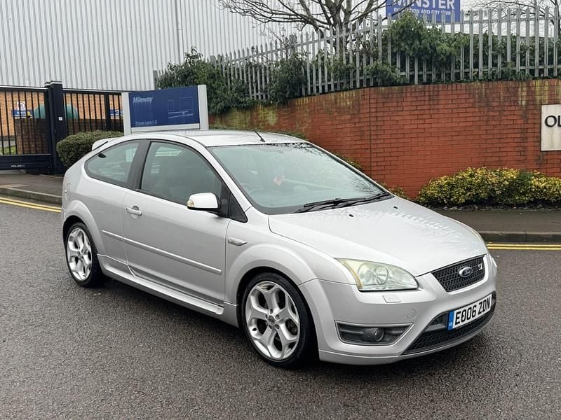 Silver Used 2006 Ford Focus ST Hatchback | £2,995 (Super price) - Image 1/4