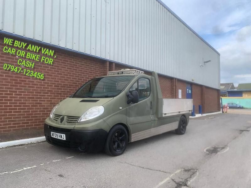 Used Renault Trafic 115 HP (84 kW) 2009 Green MPV