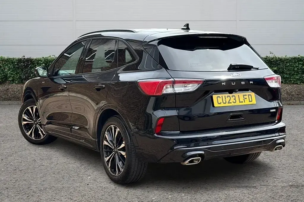 Używany Ford Kuga ST-Line X 190 KM (139 kW) 2023 SUV
