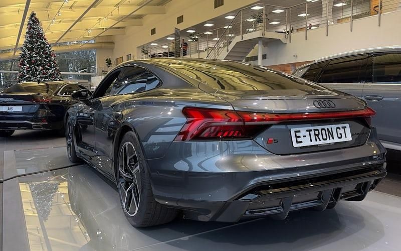 New Audi e-tron GT quattro 434 kW (591 HP) 2025 Sedan