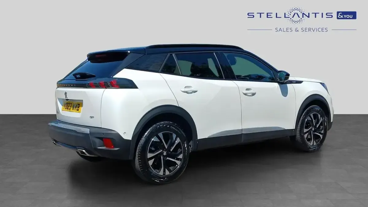 Used Peugeot 2008 GT 129 HP (94 kW) 2023 White SUV