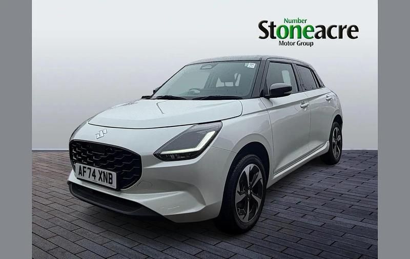 Used Suzuki Swift 82 HP (60 kW) 2024 White Hatchback