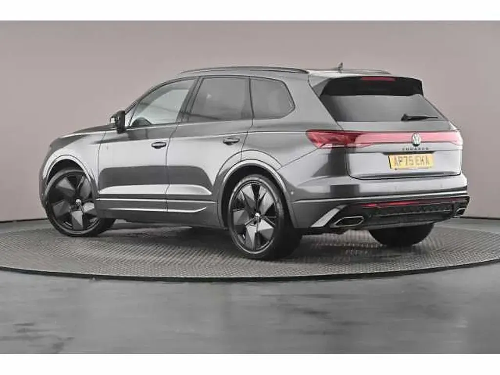 Used VW Touareg 286 HP (210 kW) 2026 SUV