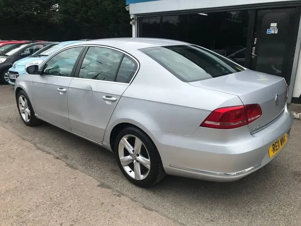 Used VW Passat SE 105 HP (77 kW) 2011 Silver Sedan