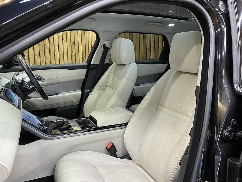 Used Land Rover Range Rover Velar HSE Dynamic 300 HP (220 kW) 2019 Black SUV