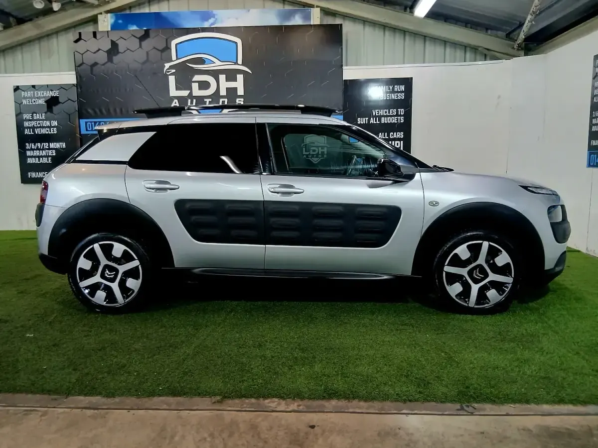 Used Citroën C4 Cactus Flair 82 HP (60 kW) 2016 Silver Hatchback