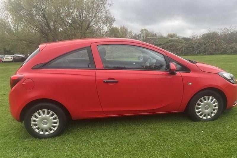 Red Used 2015 Vauxhall Corsa Hatchback | £3,499 (Expensive) - Image 1/1
