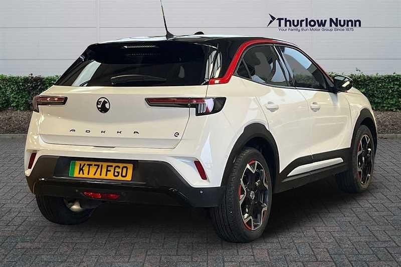 Used Vauxhall Mokka SRi 100 kW (136 HP) 2021 White SUV