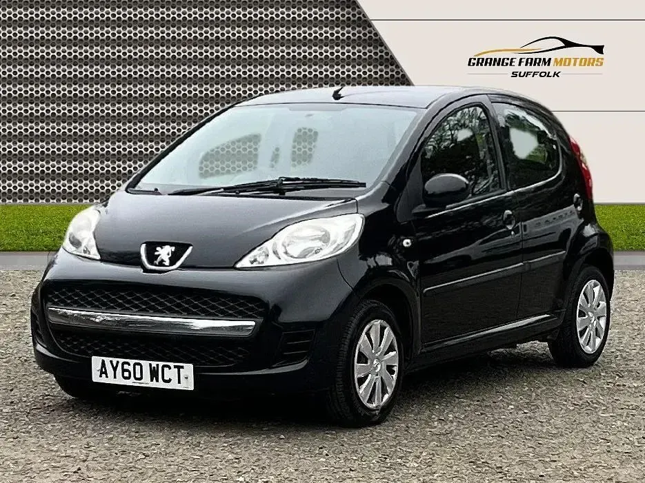 Begagnad Peugeot 107 68 HK (50 kW) 2010 Svart Halvkombi