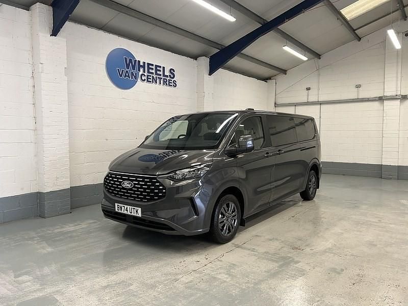Used Ford Tourneo Custom Titanium 2025 Magnetic (metallic colour) Van