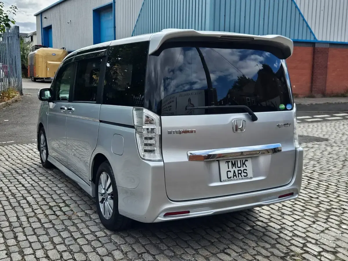 Used Honda Stepwgn 2013 Silver MPV
