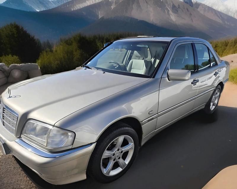 Used Mercedes C200 Elegance 1999 Silver Sedan