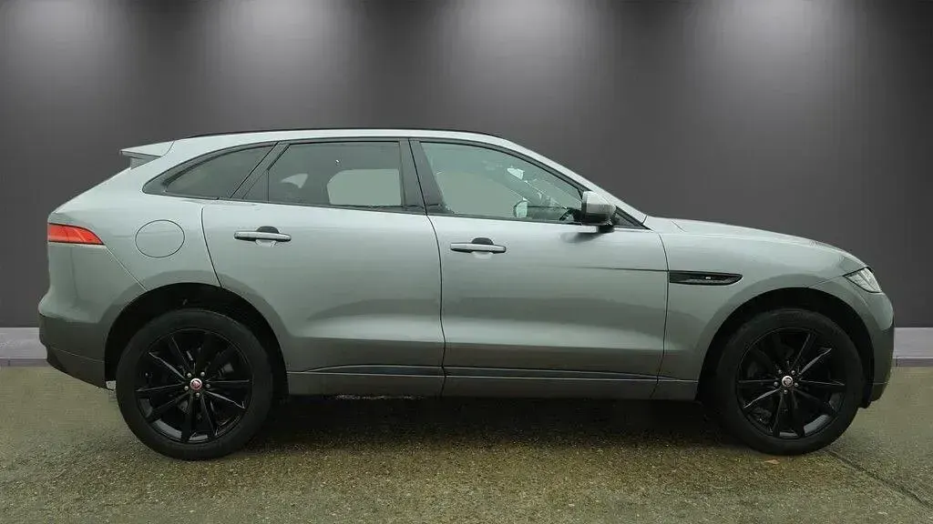 Used Jaguar F-Pace Chequered Flag 180 HP (132 kW) 2020 Grey SUV