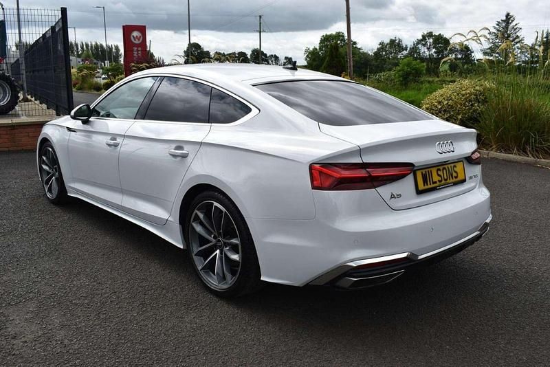 Usado Audi A5 Sportback S-Line 163 HP (119 kW) 2022 Branco Citadino