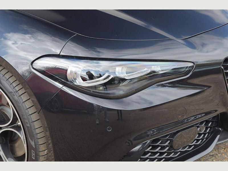 Used Alfa Romeo Giulia Veloce 276 HP (202 kW) 2024 Black Sedan