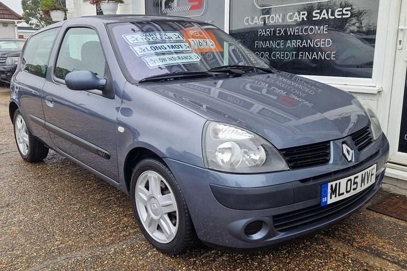 Blue Used 2005 Renault Clio II Dynamique Hatchback | £1,495 (Expensive) - Image 1/1