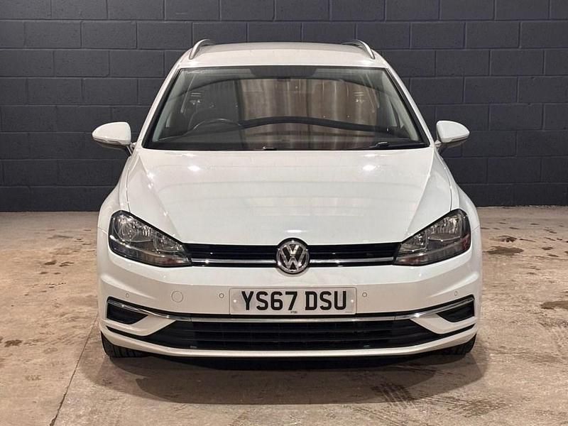 Used VW Golf VII SE 125 HP (91 kW) 2017 White Estate