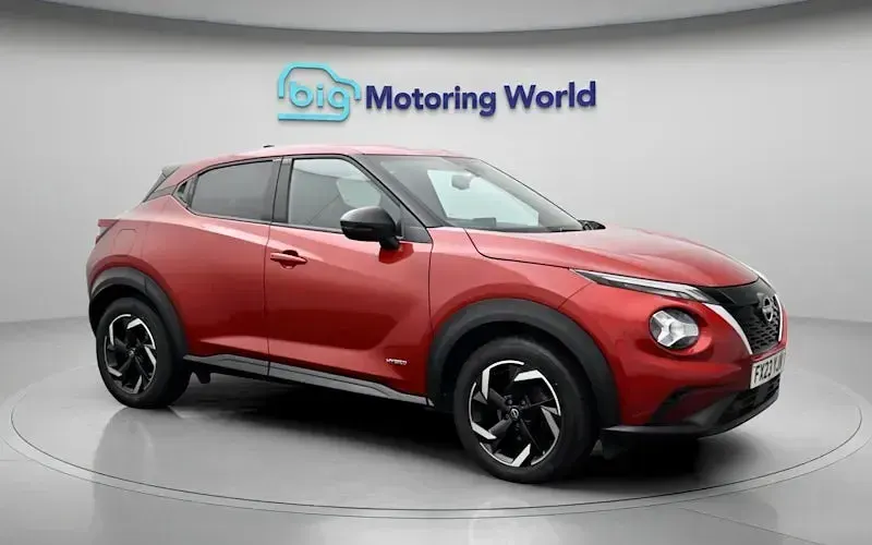 Used Nissan Juke N-Connecta 143 HP (105 kW) 2023 Red SUV