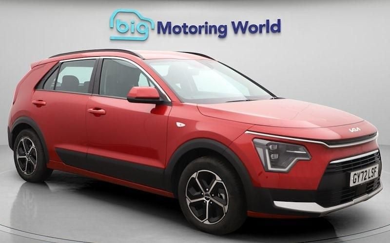 Red Used 2022 Kia Niro SUV | £18,200 (Good price) - Image 1/4