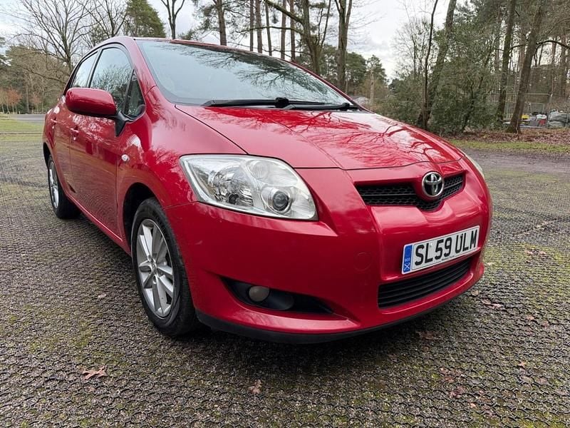 Used Toyota Auris 2009 Red Hatchback