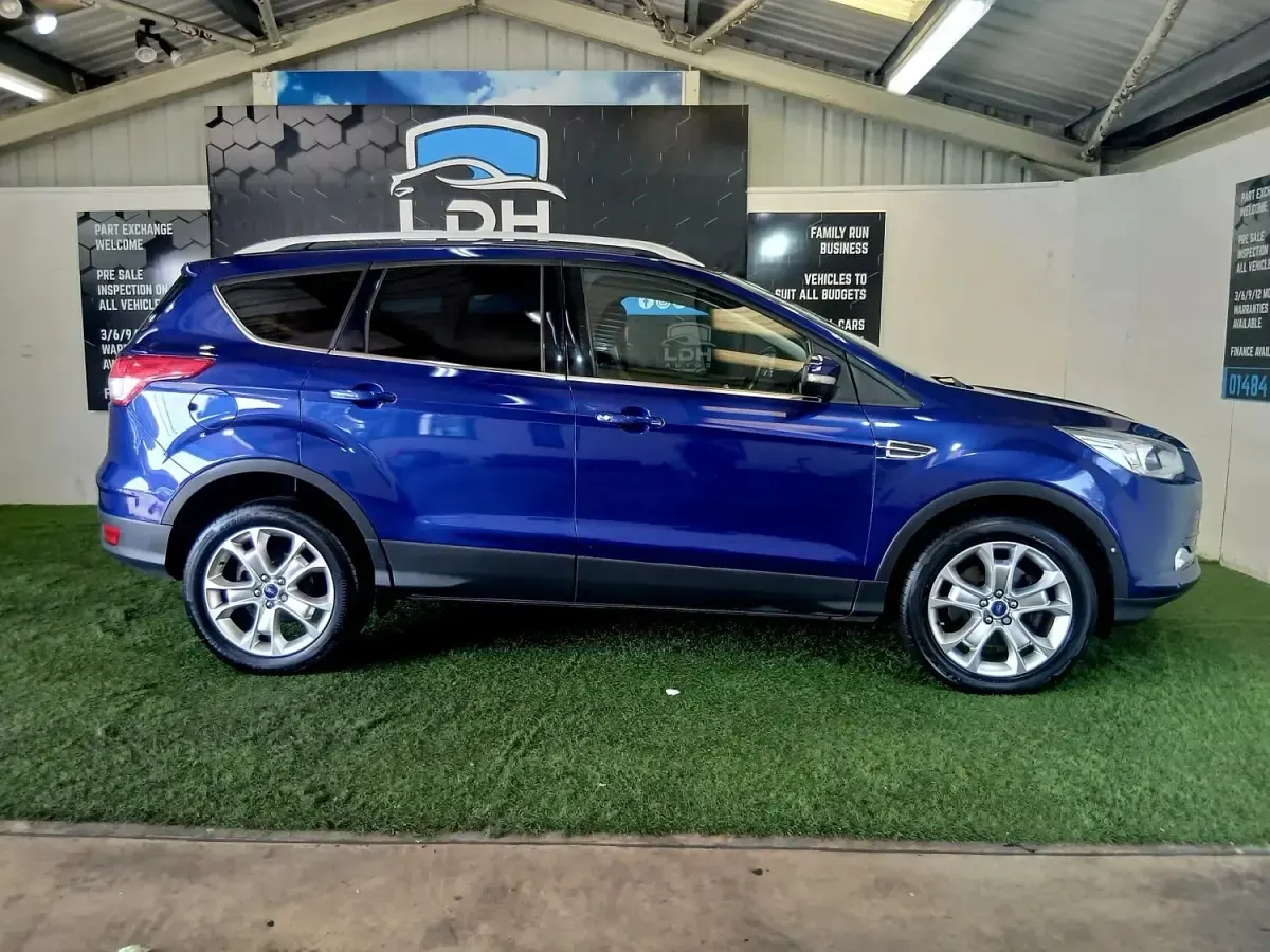 Used Ford Kuga Titanium 150 HP (110 kW) 2016 Blue SUV