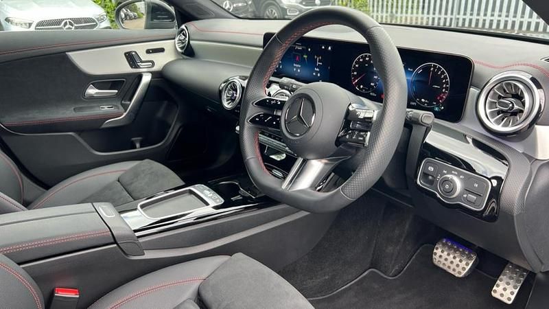 Usado Mercedes E250 AMG Line Premium 218 HP (160 kW) 2025 Preto
