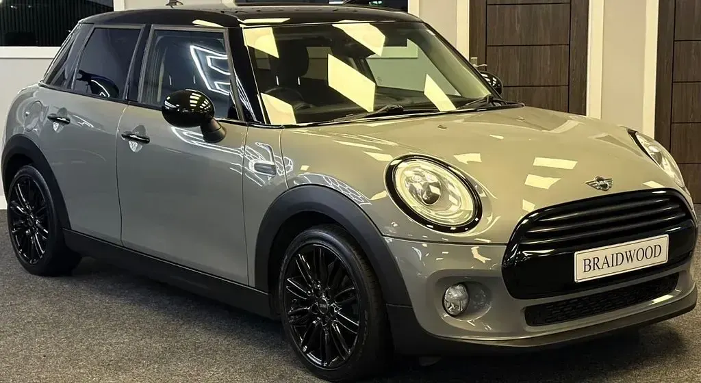 Used Mini Cooper Hatch 136 HP (100 kW) 2017 Grey Hatchback