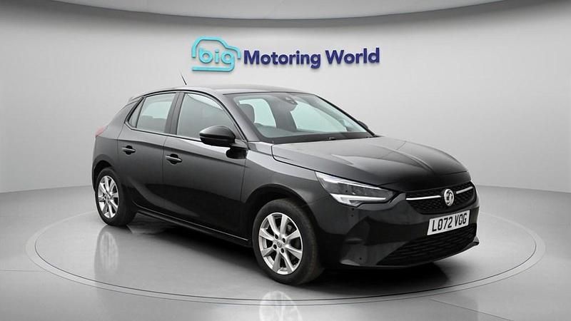 Used Vauxhall Corsa Design Edition 75 HP (55 kW) 2022 Black Hatchback
