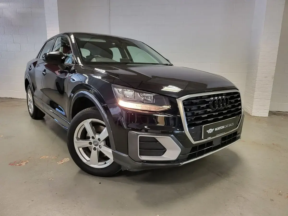 Used Audi Q2 Sport 116 HP (85 kW) 2018 Black SUV