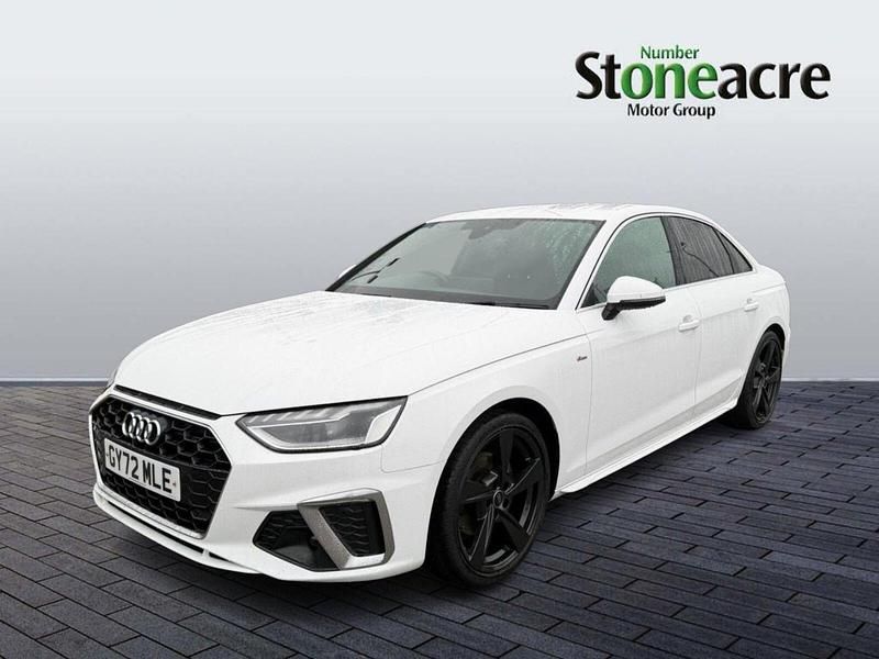 Używany Audi A4 S-Line 150 KM (110 kW) 2022 Biały Sedan/Limuzyna