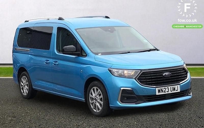 Used Ford Tourneo Titanium 122 HP (89 kW) 2026 Estate