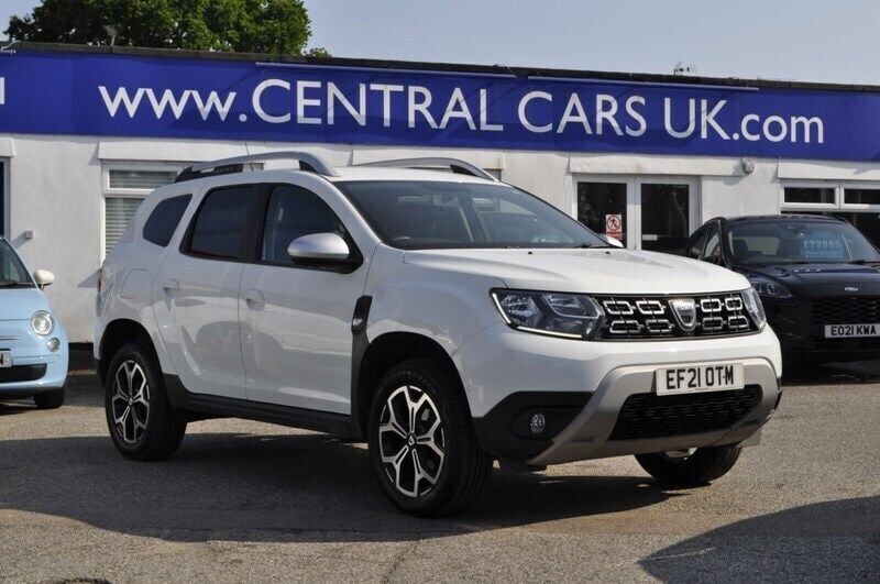 White Used 2021 Dacia Duster Prestige SUV | £10,495 (Good price) - Image 1/4