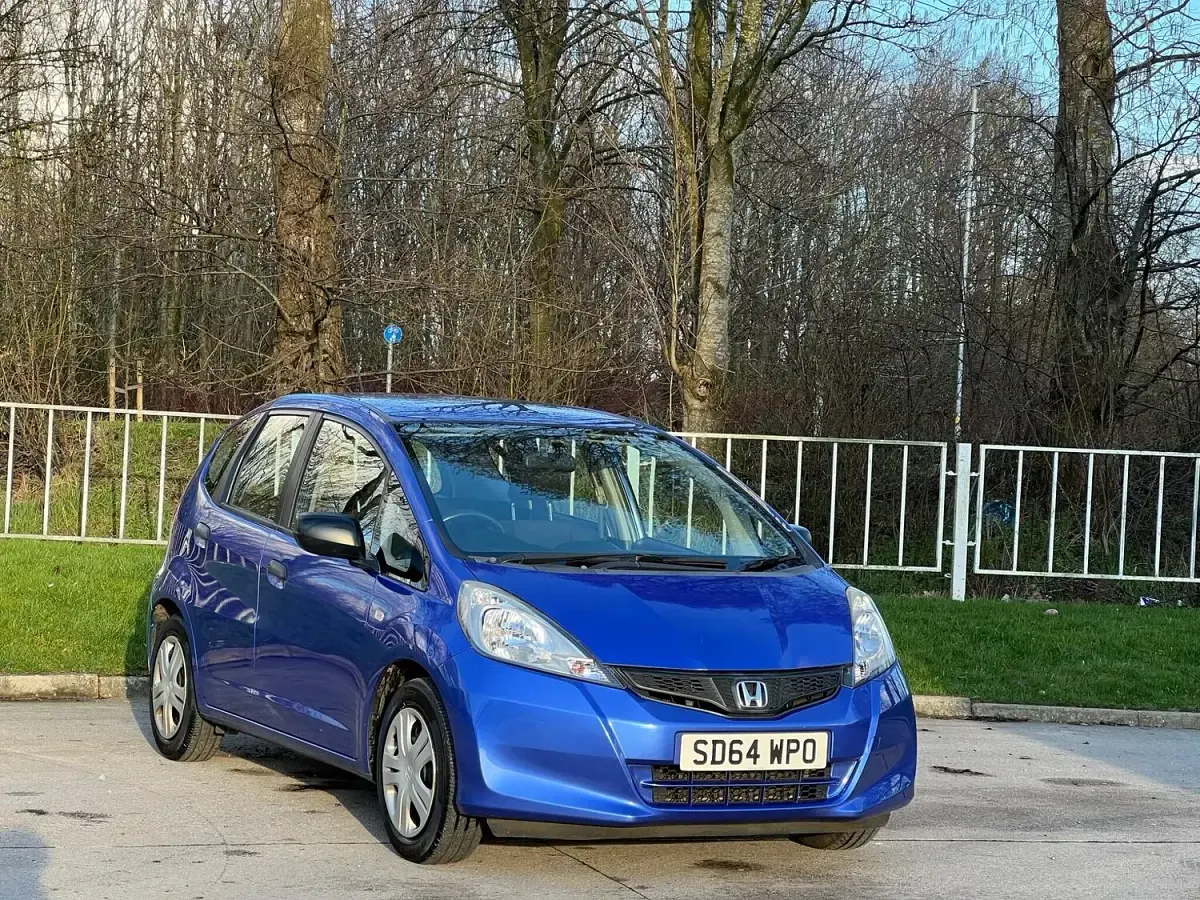 Used Honda Jazz S 90 HP (66 kW) 2014 Blue Hatchback
