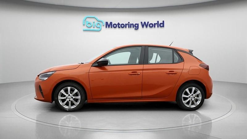 Used Vauxhall Corsa Design Edition 75 HP (55 kW) 2022 Orange Hatchback
